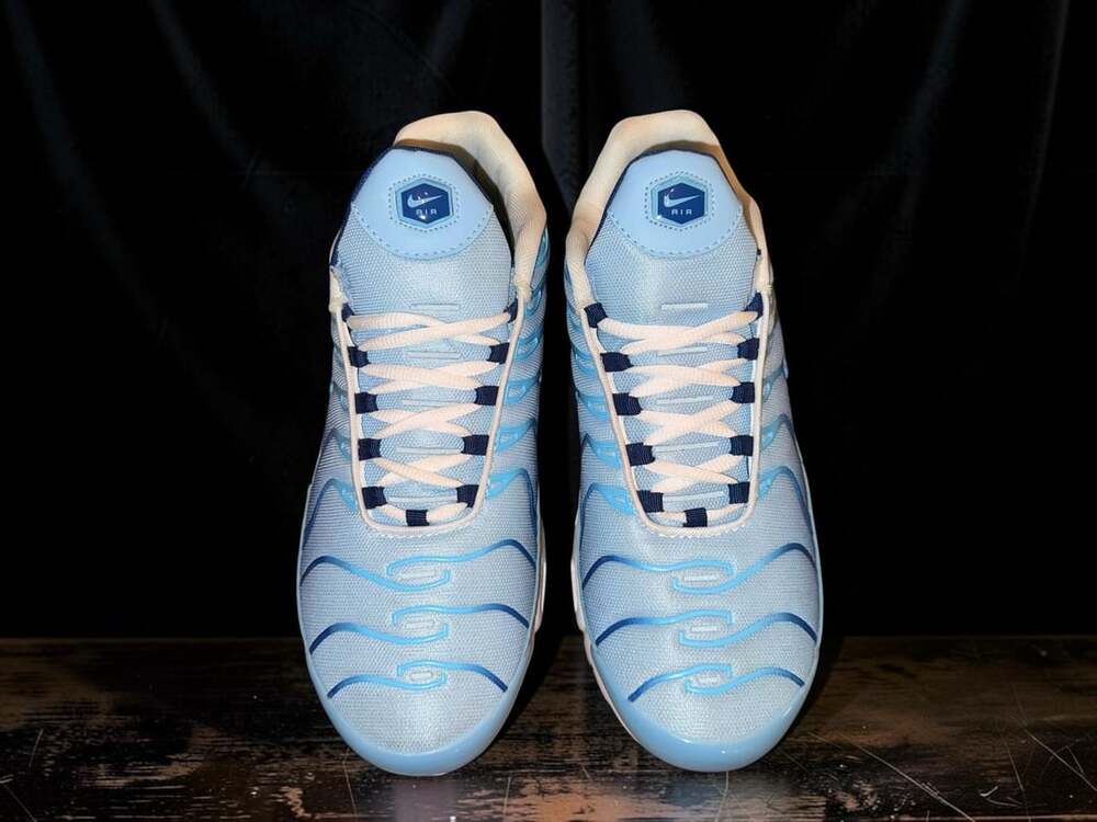 Nike Air Max Plus Women's Sneakers - Celestine Blue/Diffused Blue (Style FJ4736- - Picture 6 of 10